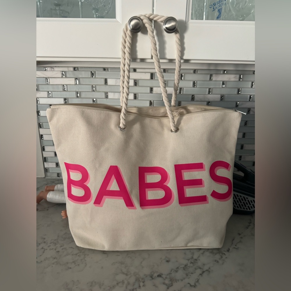 BABES Tote bag